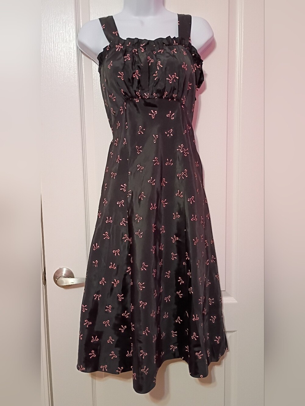 Pink Bow Print Black Taffita Women's Dress 🩷